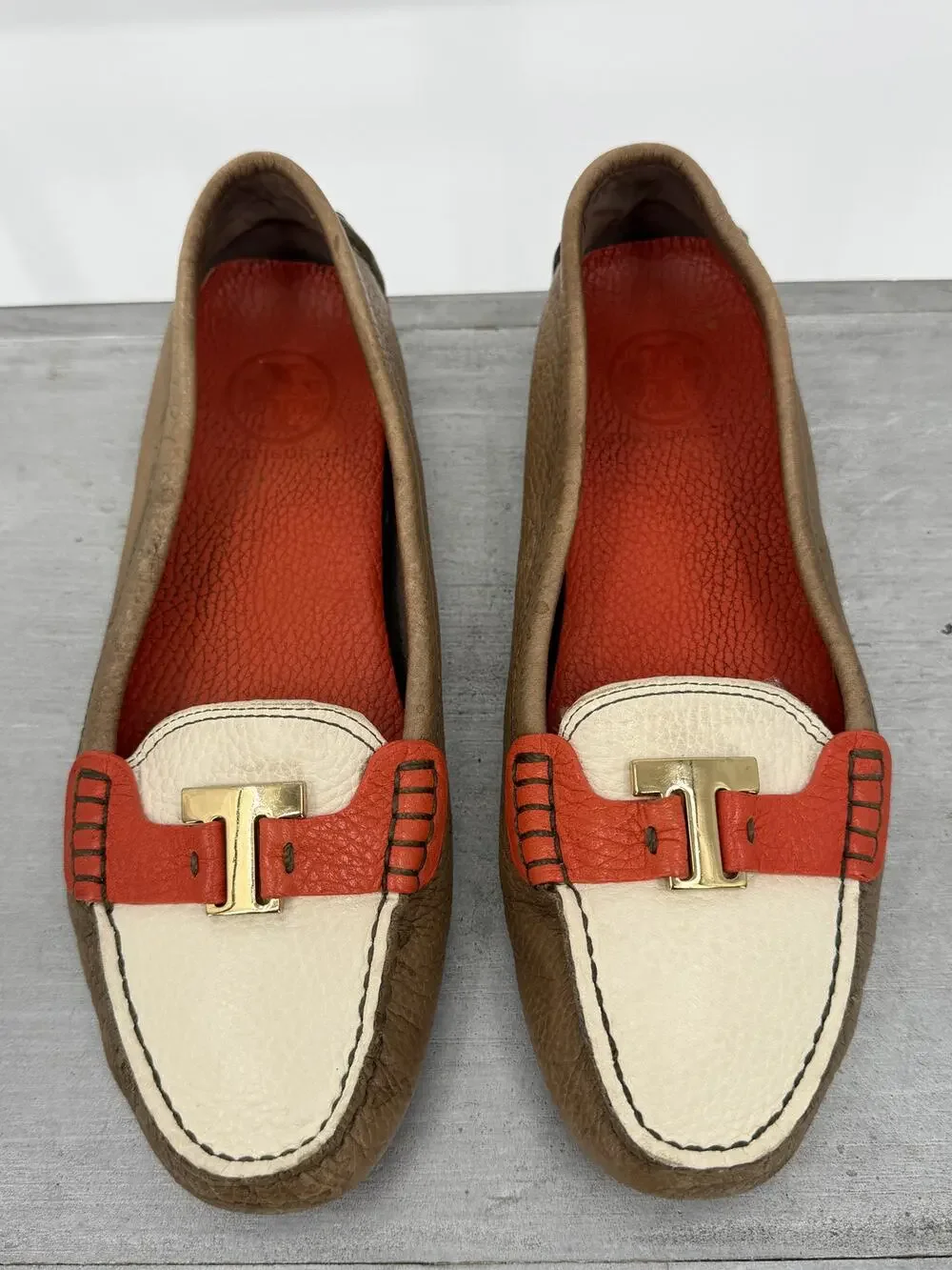 Tory Burch Women's 8M Leather Driving Moccasins Brown Red Gold T Buckle Designer